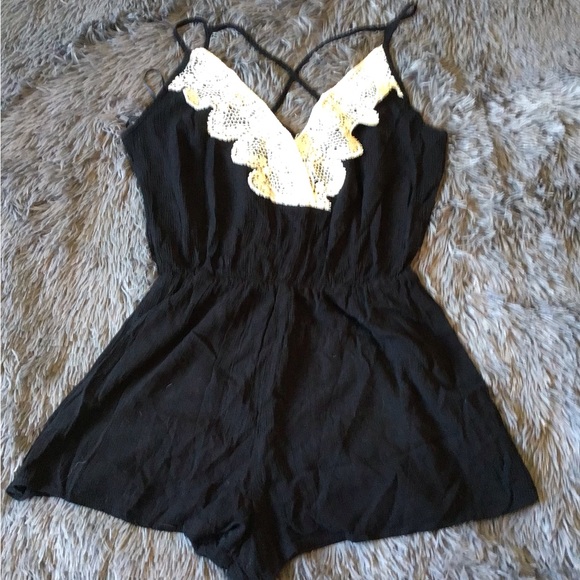 XS Romper & Velvet Peplum Tank Lot - Picture 8 of 16